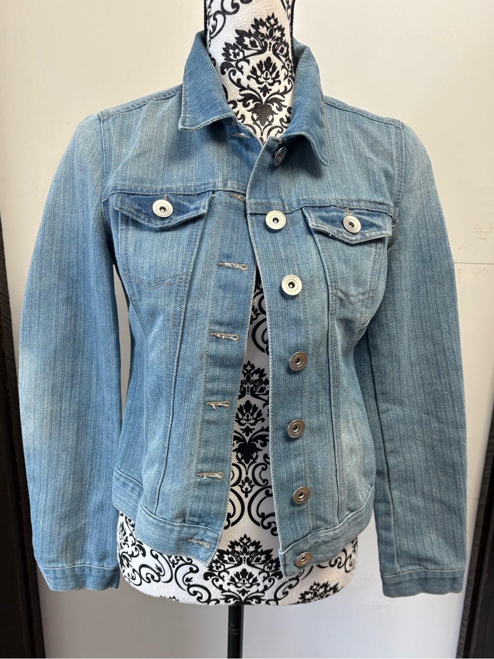 BONGO Romantic Fashion Cream Crochet Lace Light Blue Jean Jacket Size Small
